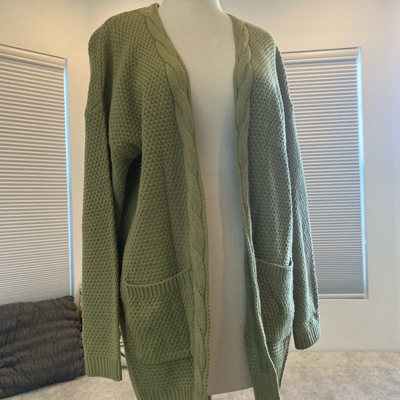 Green Cardigan Knit Sweater - Picture 5 of 8